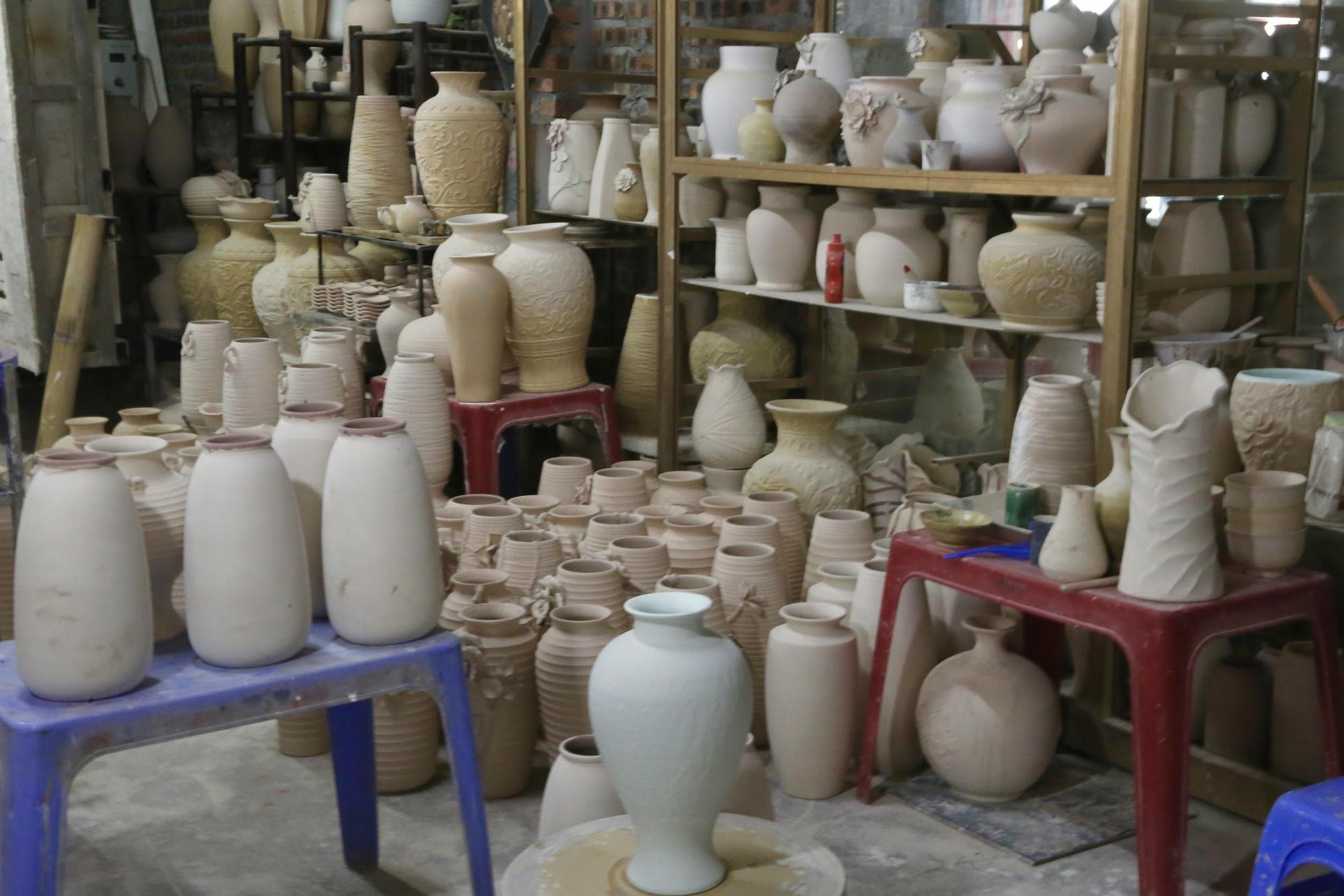 Ghé thăm làng gốm cổ 1000 năm tuổi bên bờ sông Hồng - Ảnh 6.