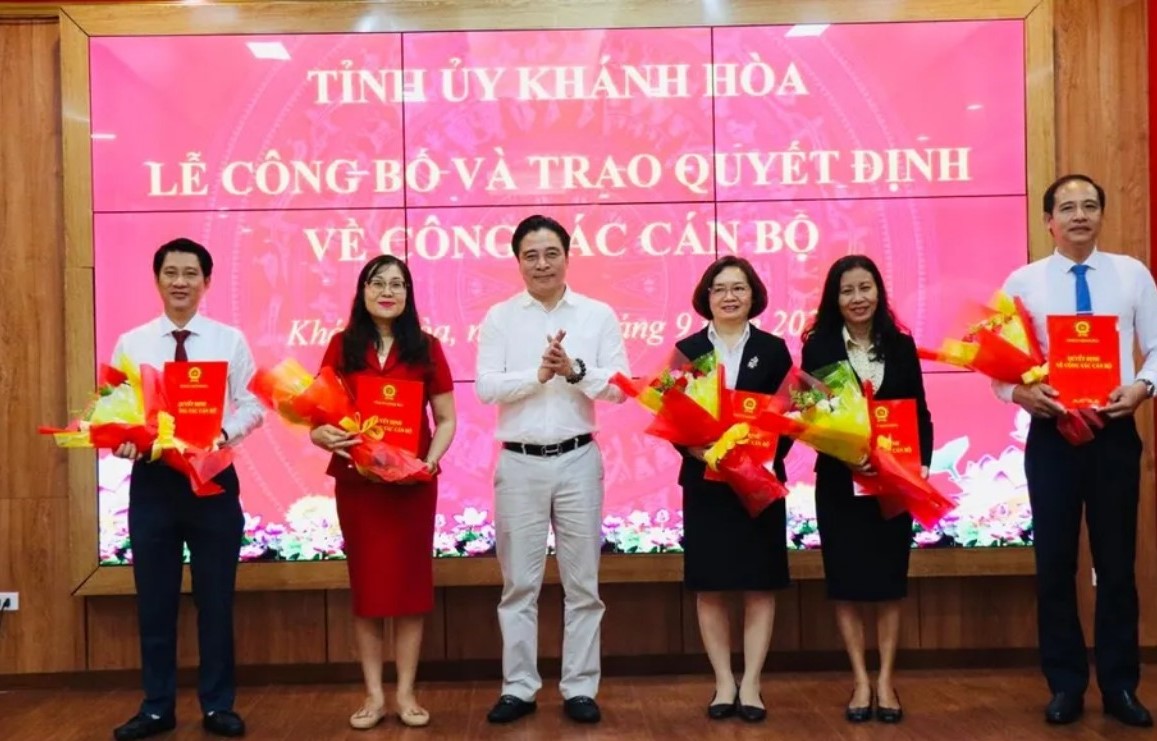 Khánh Hòa: Luân chuyển, điều động loạt cán bộ - Ảnh 1. Khánh Hòa: Luân chuyển, điều động loạt cán bộ - Ảnh 1.
