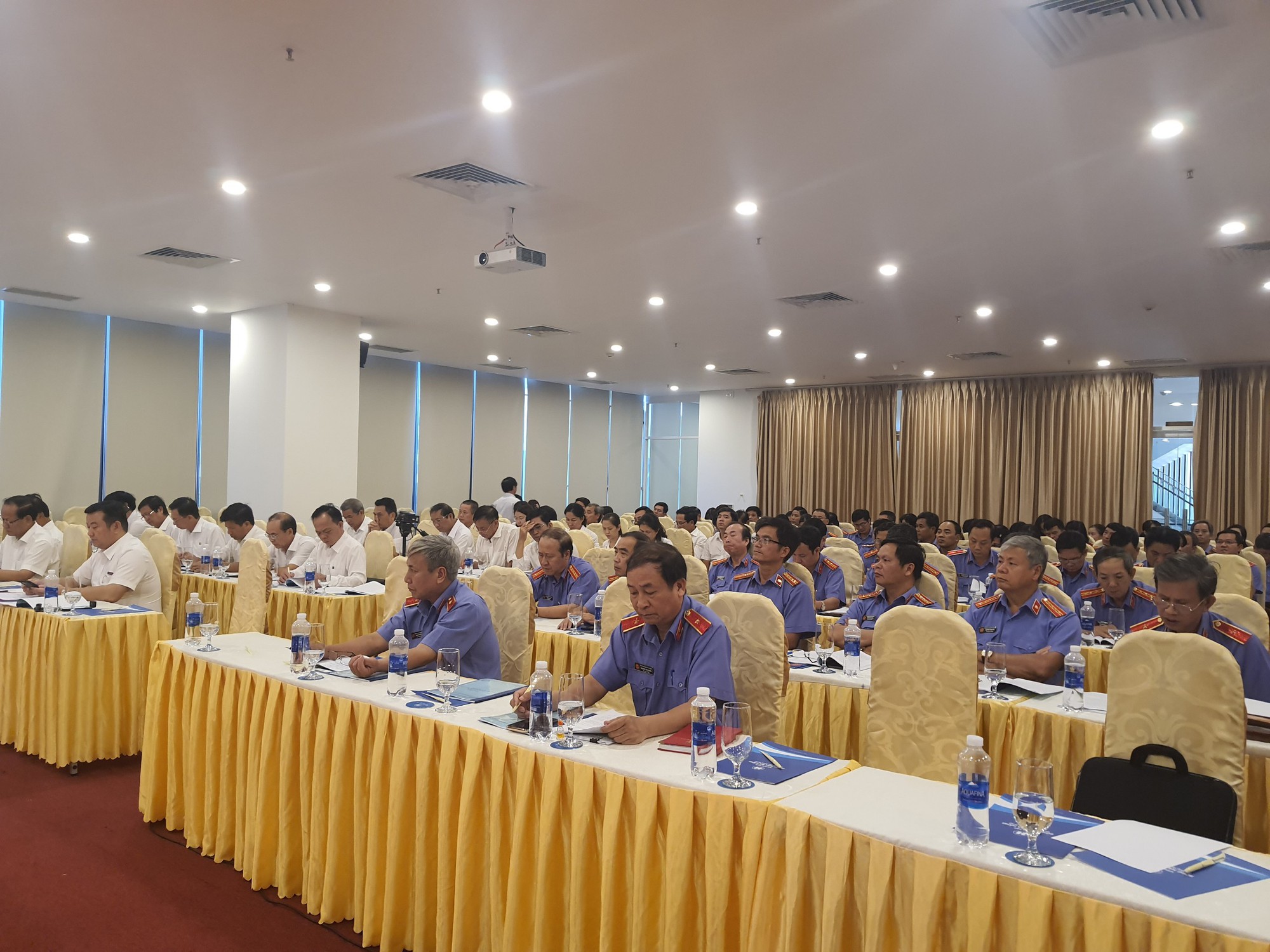 Nhận diện vi phạm, tội phạm trong hoạt động ngân hàng ở khu vực miền Trung - Tây Nguyên - Ảnh 4. Nhận diện vi phạm, tội phạm trong hoạt động ngân hàng ở khu vực miền Trung - Tây Nguyên - Ảnh 4.