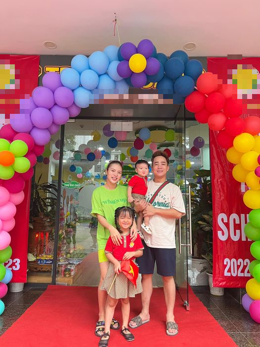Lưu Hương Giang chia sẻ sâu cay, Đỗ Thị Hà rạng rỡ trong ngày khai trường - Ảnh 4.
