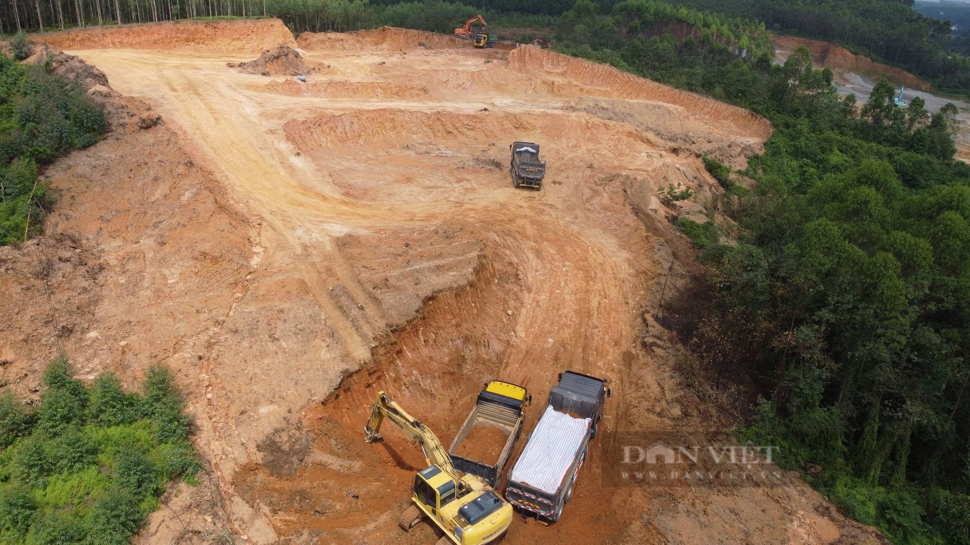 Phú Thọ: Xử phạt nguội để chấn chỉnh, quản lý nghiêm việc san hạ cốt, vận chuyển đất trái phép - Ảnh 2.