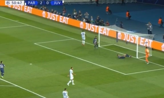 Neymar thất vọng vì Mbappe chơi cá nhân - Ảnh 2.