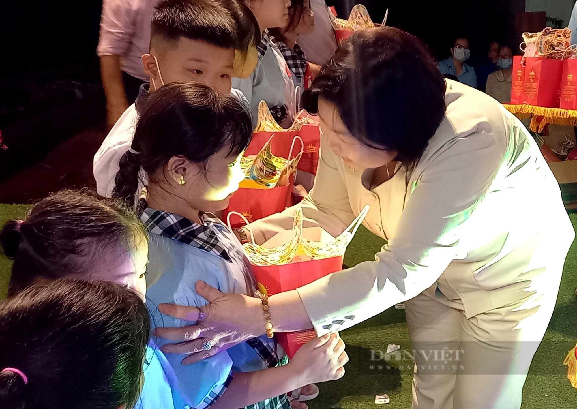 Phó Chủ tịch TW HND Việt Nam Cao Xuân Thu Vân: HND TP.HCM phải là cánh chim đầu đàn  - Ảnh 5.
