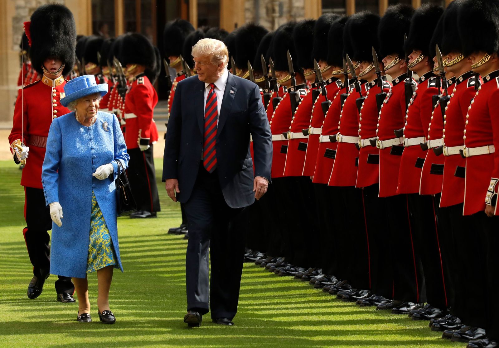 Nữ hoàng Anh Elizabeth II: Một cuộc đời kiêu hãnh - Ảnh 44.