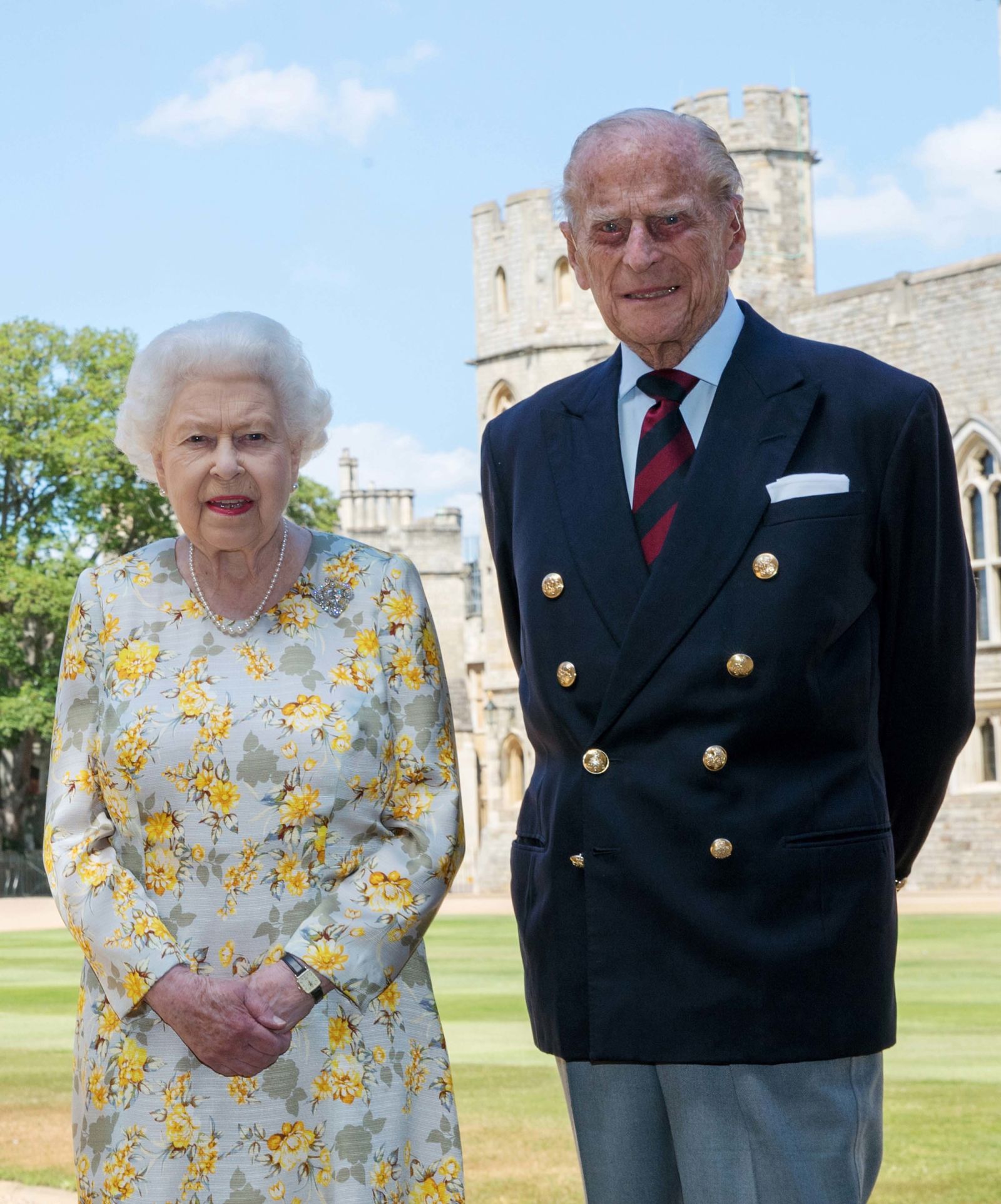 Nữ hoàng Anh Elizabeth II: Một cuộc đời kiêu hãnh - Ảnh 48.