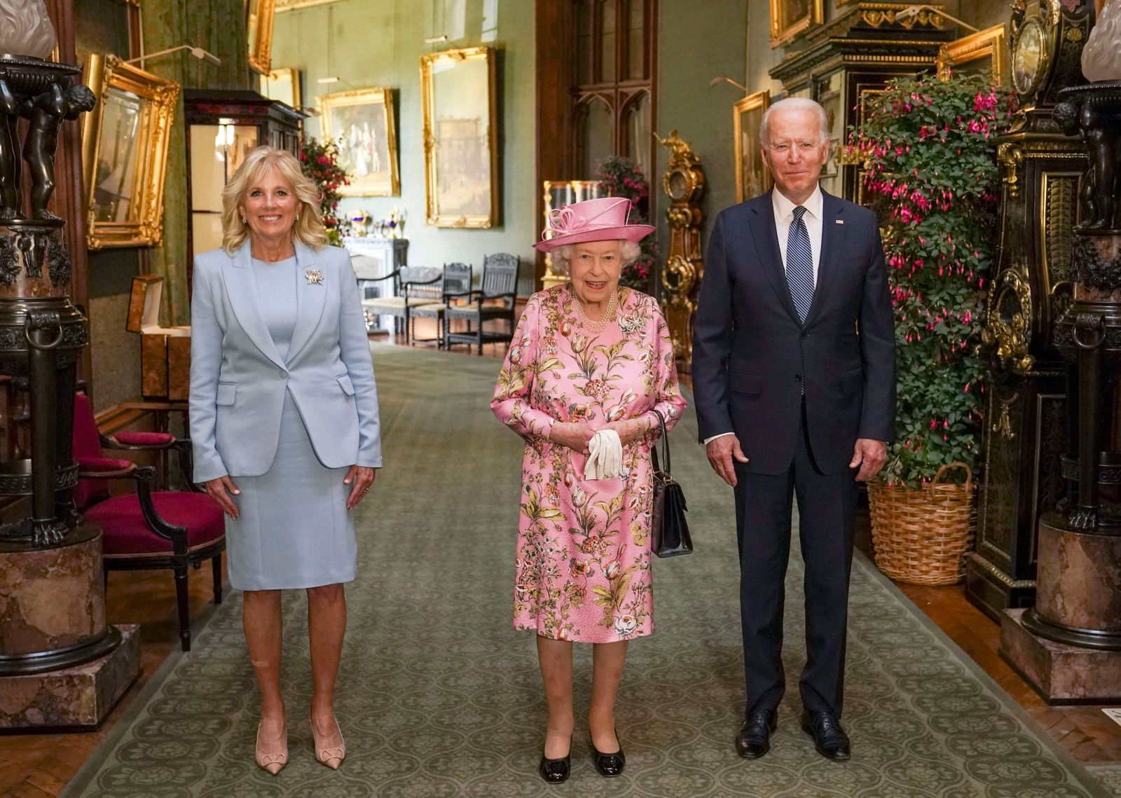 Nữ hoàng Anh Elizabeth II: Một cuộc đời kiêu hãnh - Ảnh 50.