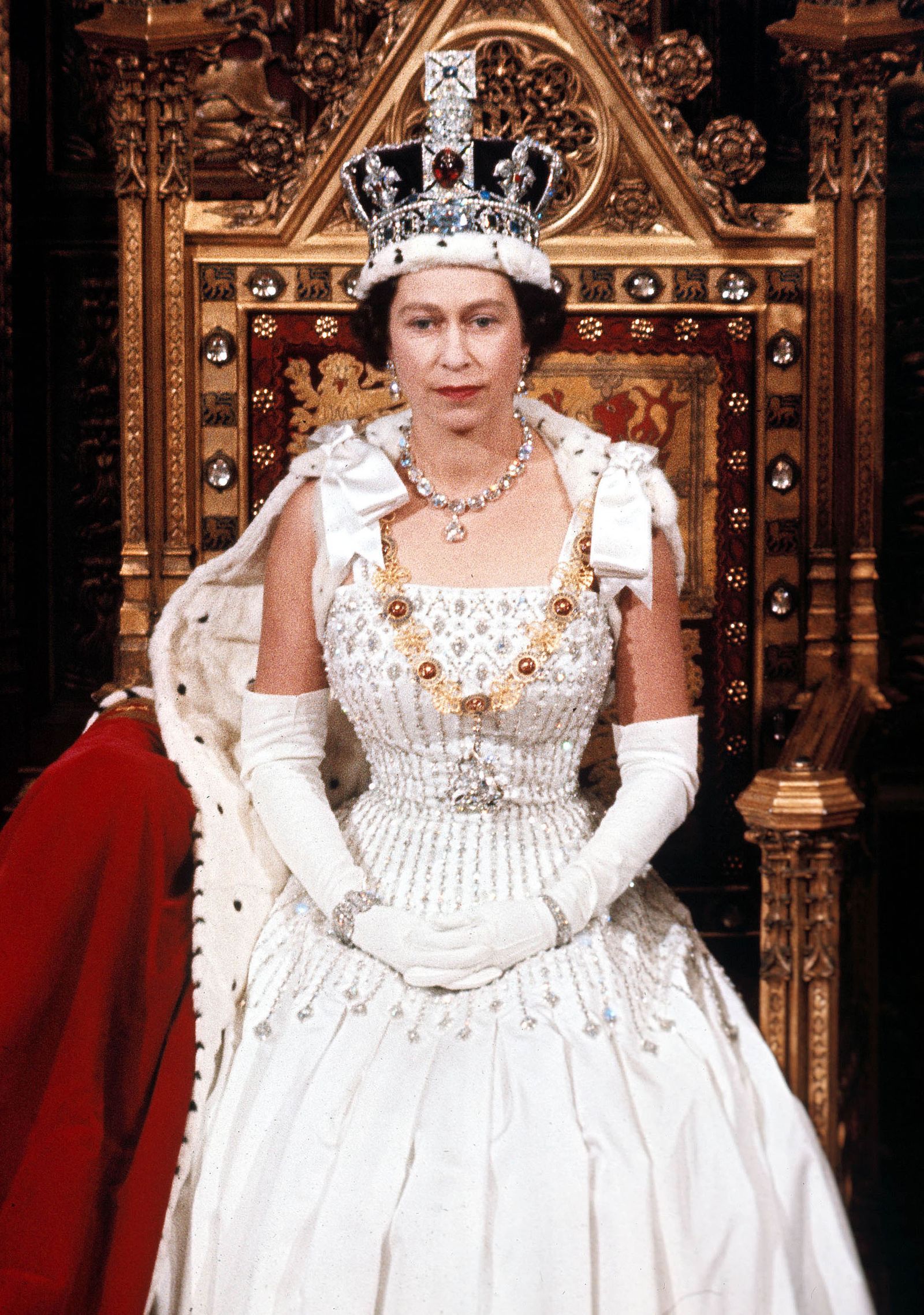 Nữ hoàng Anh Elizabeth II: Một cuộc đời kiêu hãnh - Ảnh 16.