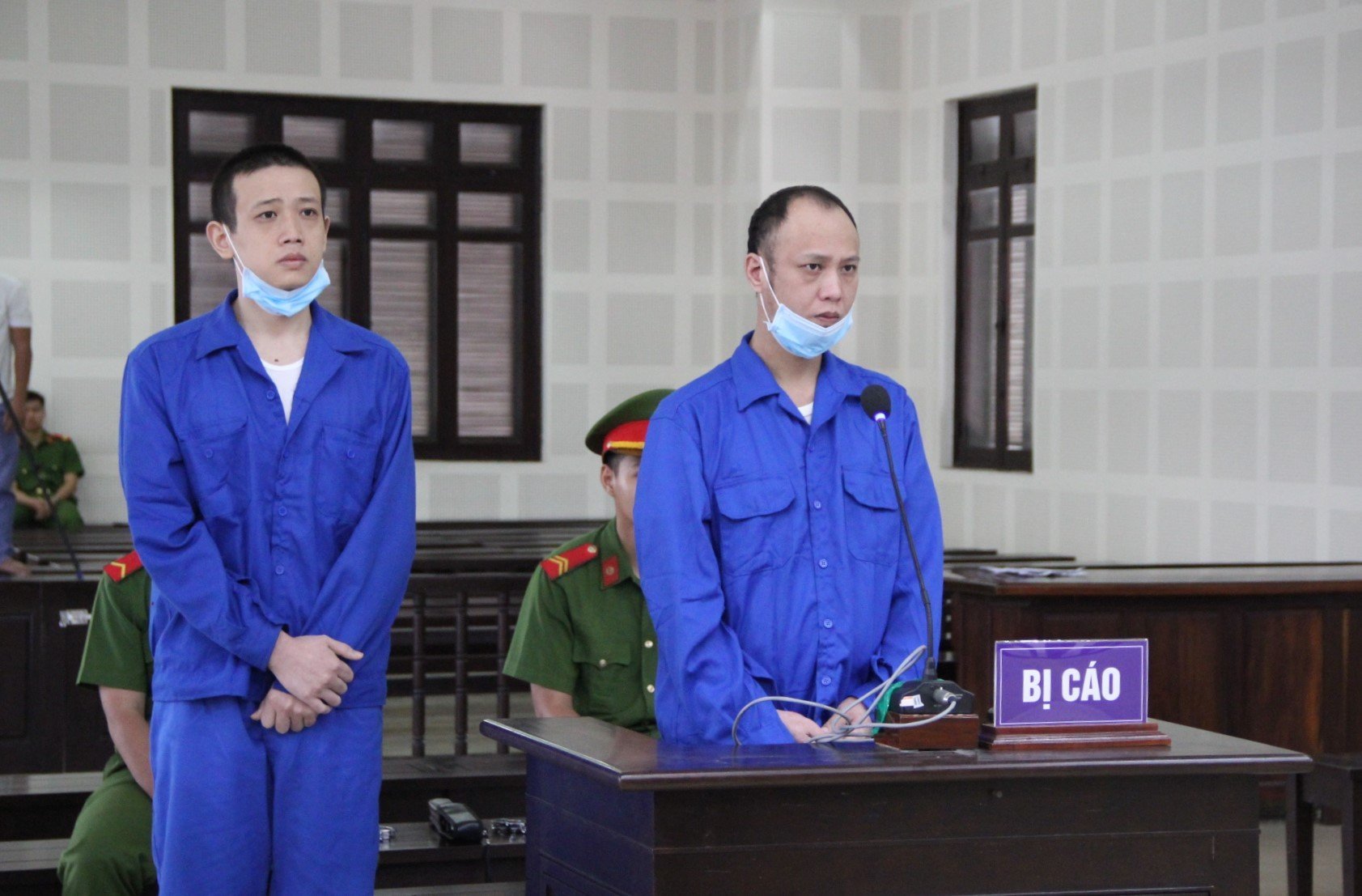 Trộm két sắt của đồng hương, hai người Trung Quốc lãnh án - Ảnh 1.
