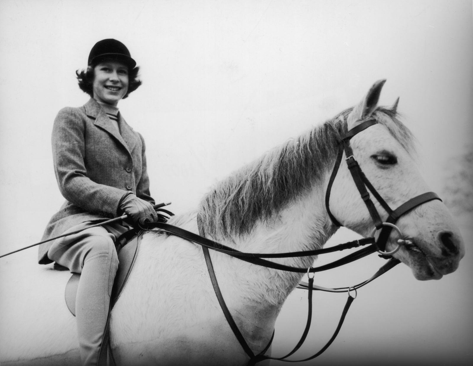 Nữ hoàng Anh Elizabeth II: Một cuộc đời kiêu hãnh - Ảnh 5.