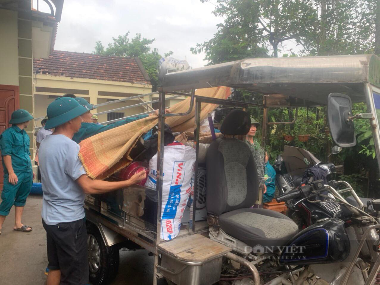 Lũ ống làm đổ tường trạm y tế, chia cắt giao thông, hàng trăm ha lúa ngập úng - Ảnh 5.