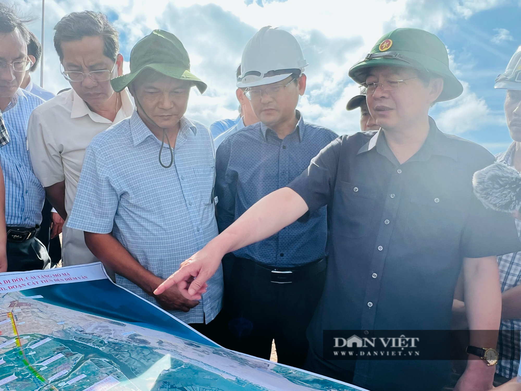  'Chiếm đất xây nhà trái phép, không có lý do gì không biết, chỉ có xử lý hoặc không thôi?' - Ảnh 4.