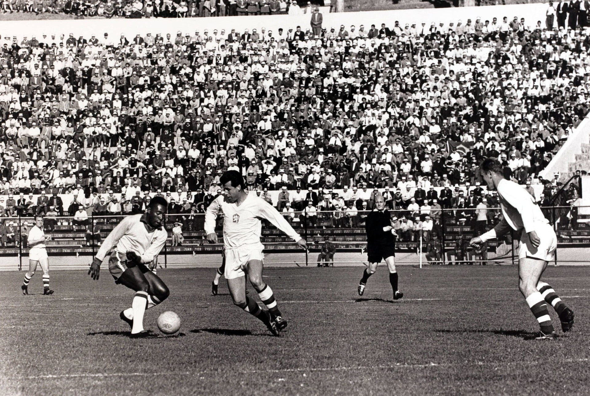 Thương hiệu Pele - Ảnh 10.