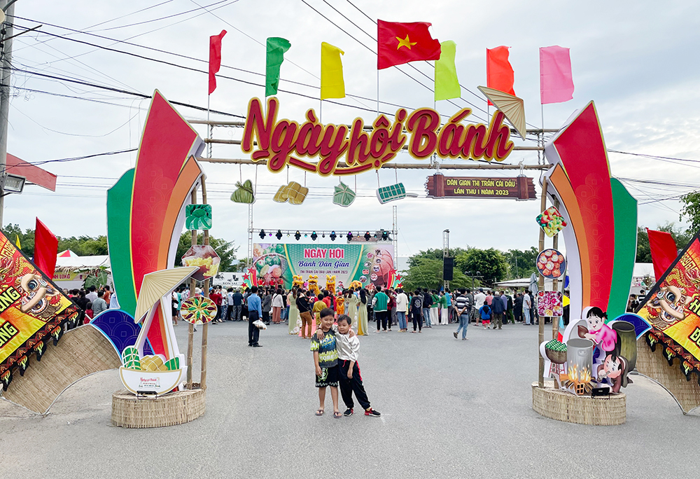 Nhộn nhịp Ngày hội bánh dân gian - Ảnh 1.