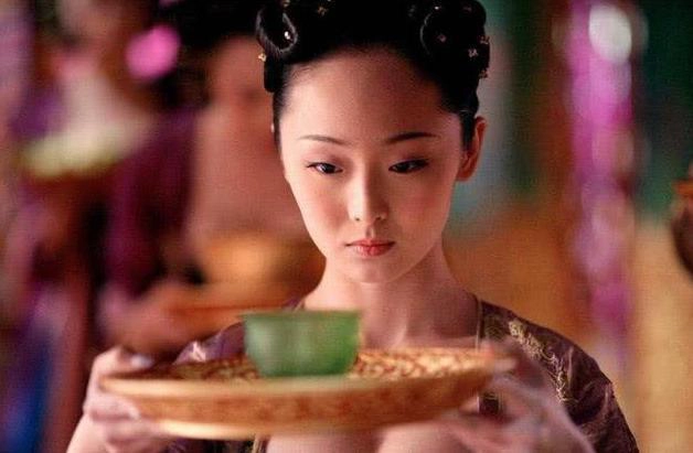 Các cung nữ tranh nhau làm một việc cho Hoàng đế bất chấp nguy hiểm tính mạng, nếu trót lọt thì &quot;một bước lên mây&quot; - Ảnh 2.