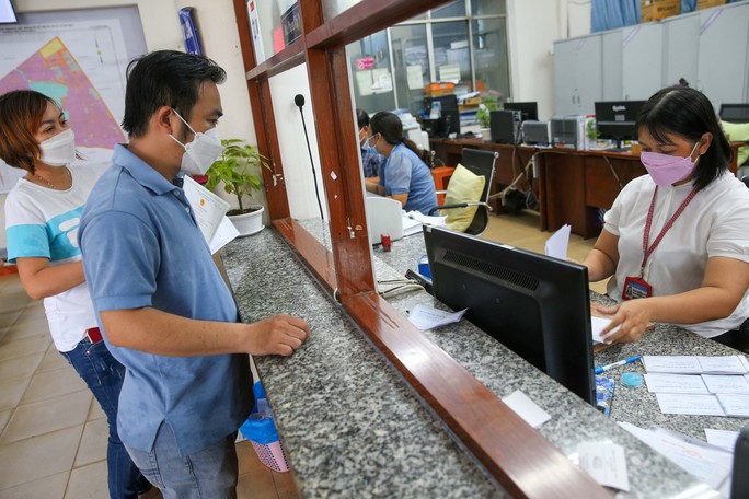 Nhìn lại hơn 1 năm TP.HCM thực hiện chính quyền đô thị (bài 2): &quot;Chiếc áo&quot; cơ chế pháp lý quá chật - Ảnh 1.