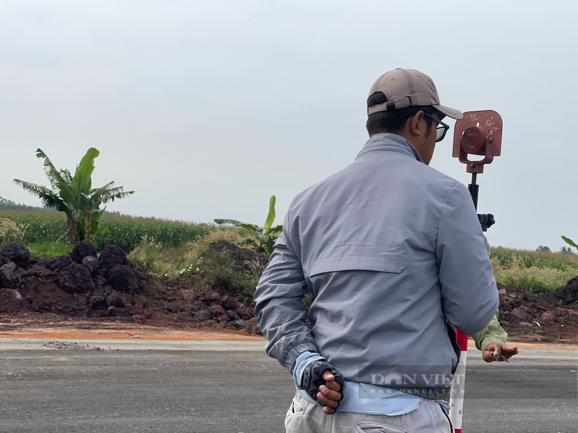 Cao tốc Phan Thiết - Dầu Giây: Nhộn nhịp thi công xuyên tết dương lịch - Ảnh 4.
