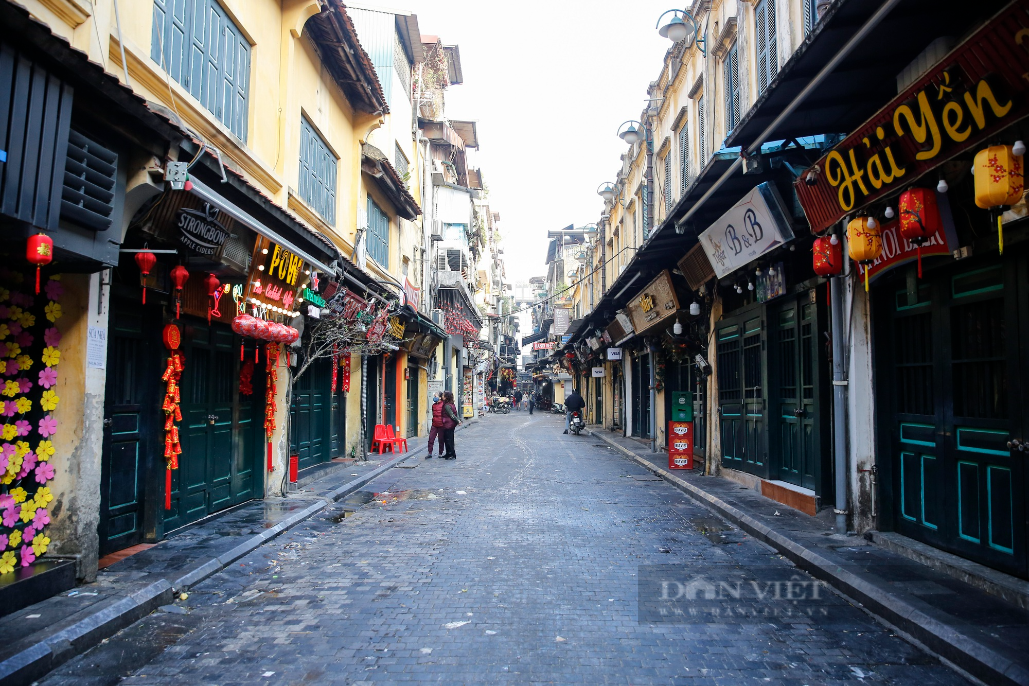 Hình ảnh một Hà Nội khác lạ ngày đầu năm mới 2023 - Ảnh 9.