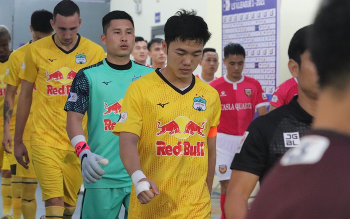 HLV Kiatisak: &quot;Nếu thấy khó khăn quá, Xuân Trường hãy trở lại HAGL&quot; - Ảnh 2.