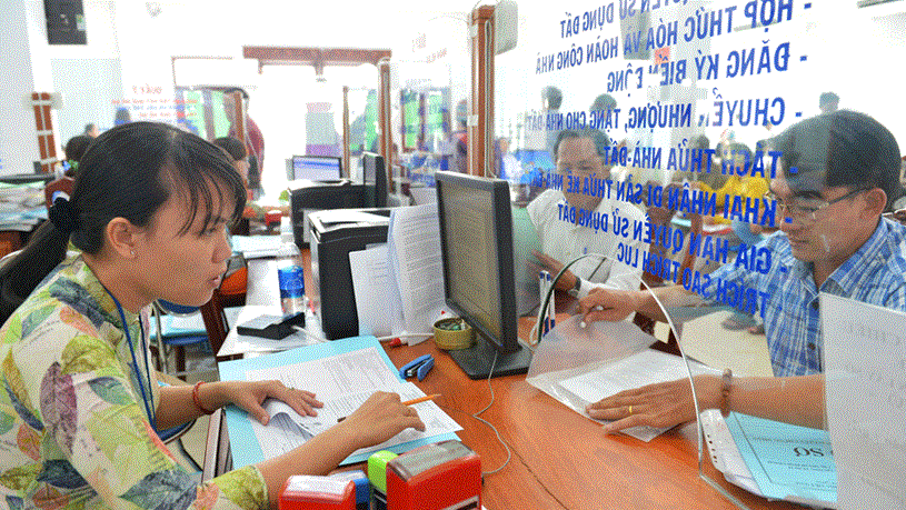 Nhìn lại hơn 1 năm TP.HCM thực hiện chính quyền đô thị (bài 3): Gỡ dần những nút thắt - Ảnh 1.