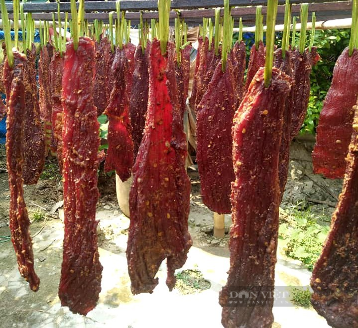 Những món ăn truyền thống ở miền tây xứ Nghệ thành đặc sản, hối hả về xuôi phục vụ thị trường Tết - Ảnh 2.