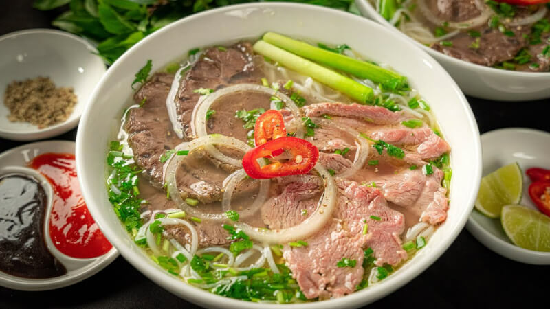 Bón món ăn Việt Nam lọt top 10 món ăn từ sợi ngon nhất Đông Nam Á  - Ảnh 3.