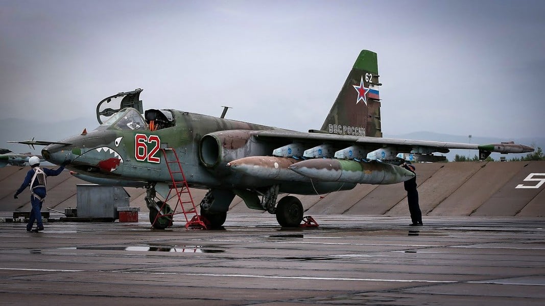 Cường kích Su-39 - Bản nâng cấp đáng gờm nhất của &quot;xe tăng bay&quot; Su-25 - Ảnh 14.