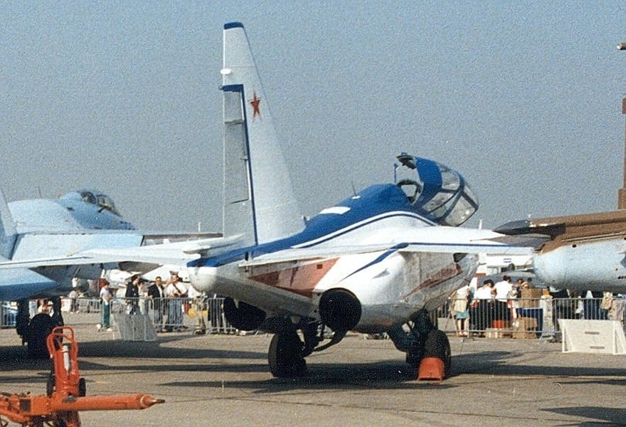 Cường kích Su-39 - Bản nâng cấp đáng gờm nhất của &quot;xe tăng bay&quot; Su-25 - Ảnh 2.