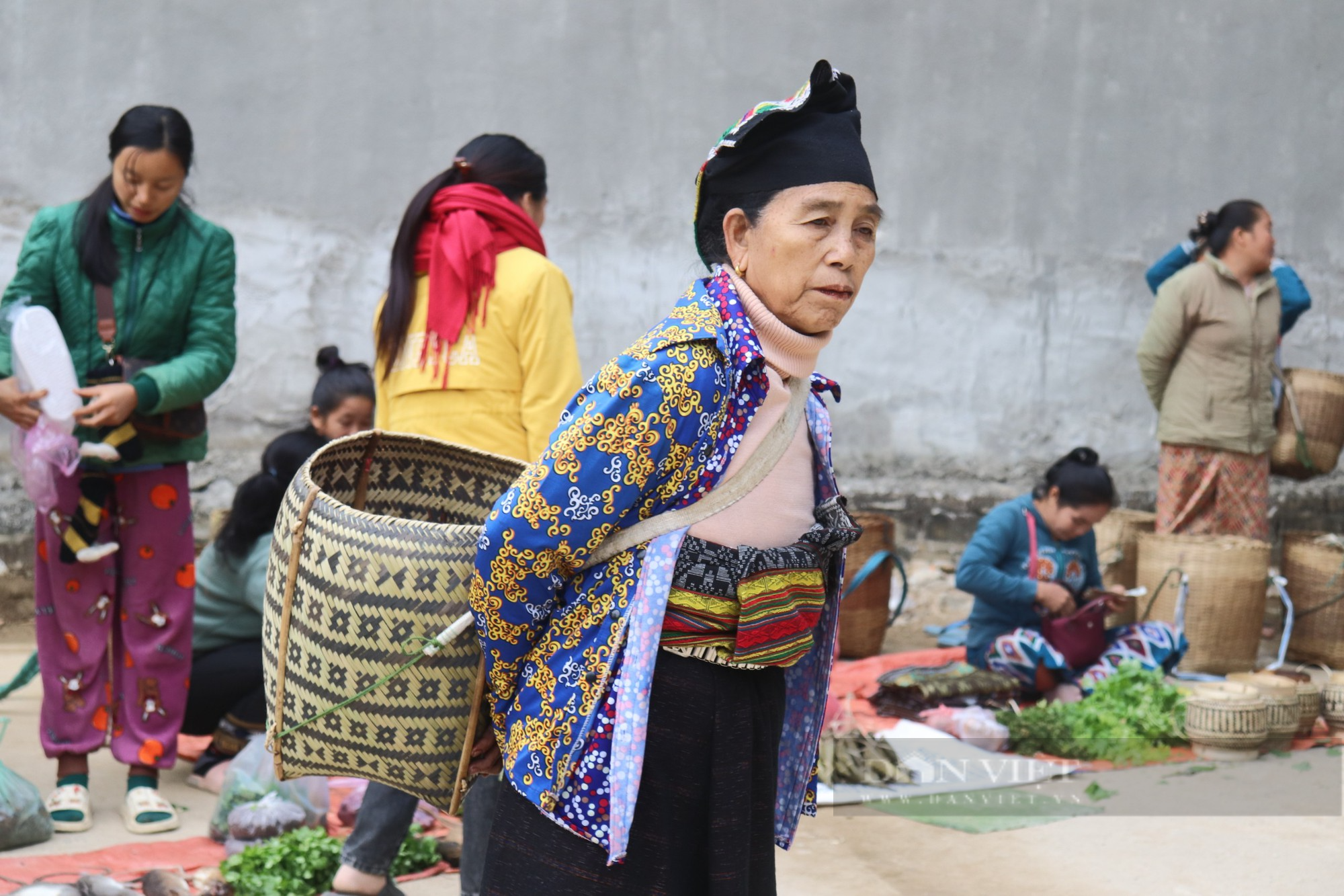 Chợ phiên Na Mèo: Điểm giao thương của người dân Việt – Lào tại Thanh Hoá - Ảnh 25.