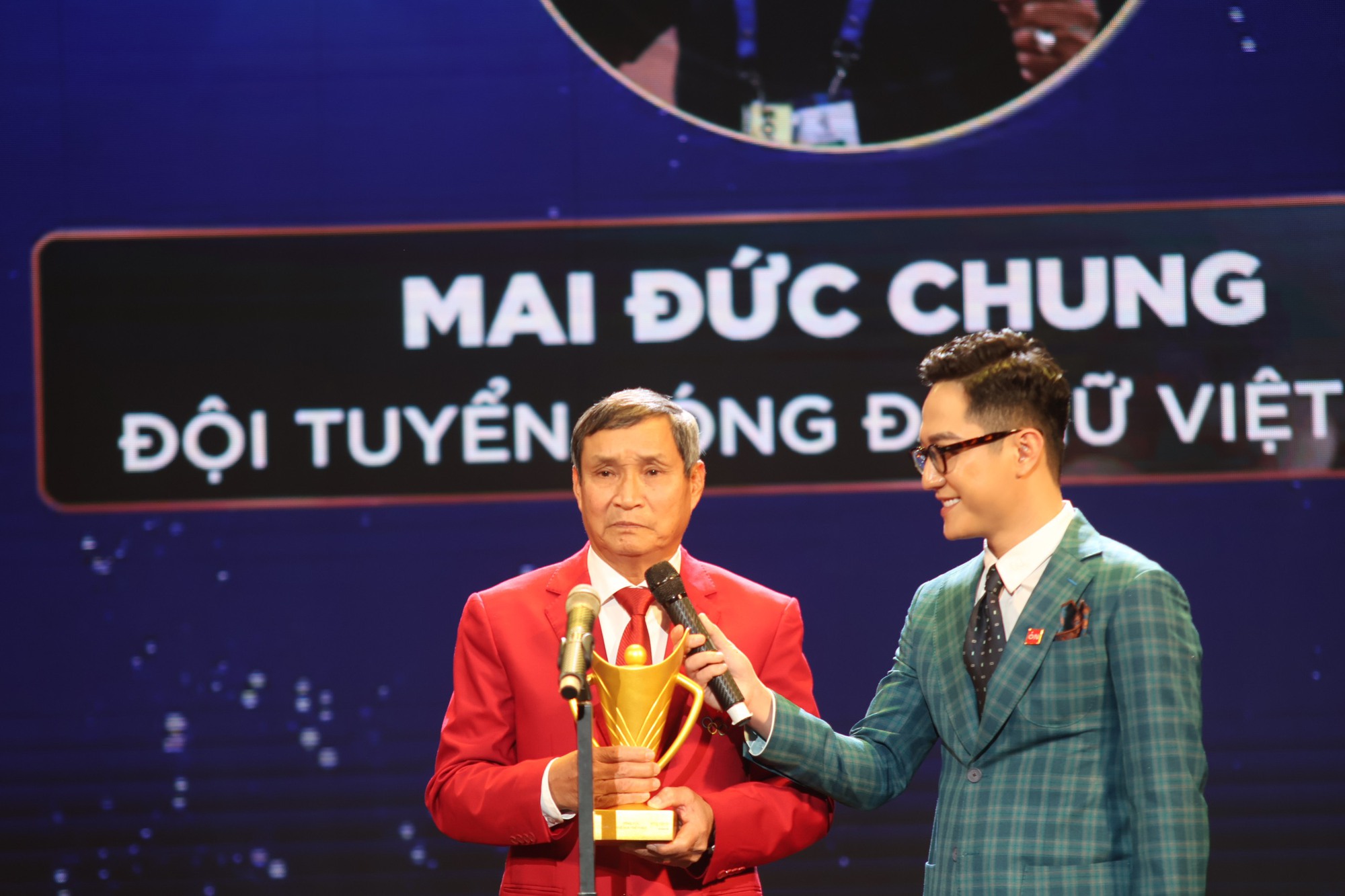 HLV Park Hang-seo tuyên bố &quot;điều cuối cùng&quot; khi được tôn vinh tại Gala Cúp Chiến Thắng 2022 - Ảnh 3.