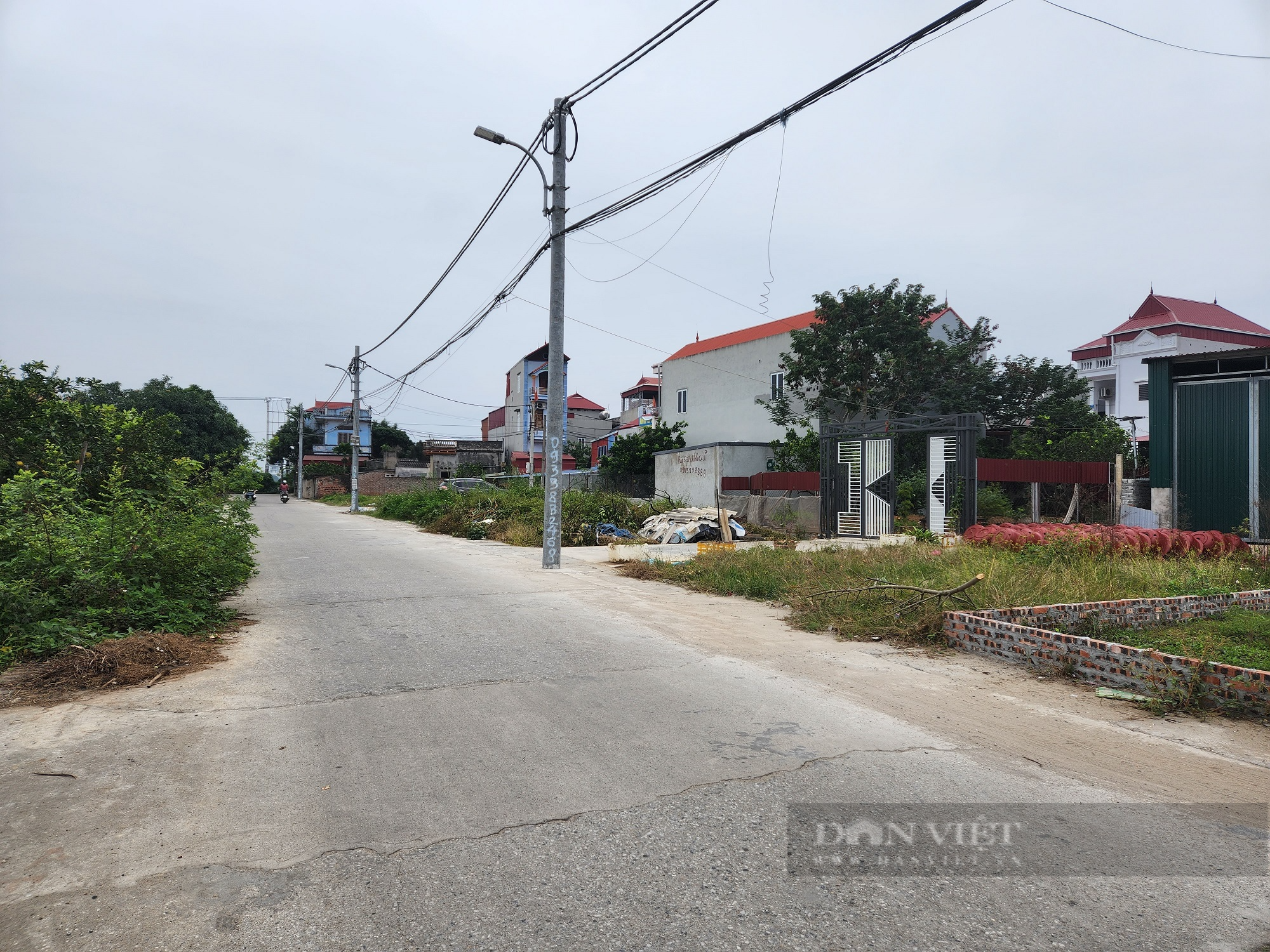 Thanh khoản thị trường bất động sản giảm: Nhà đầu tư e ngại hay “cạn vốn”? - Ảnh 2.