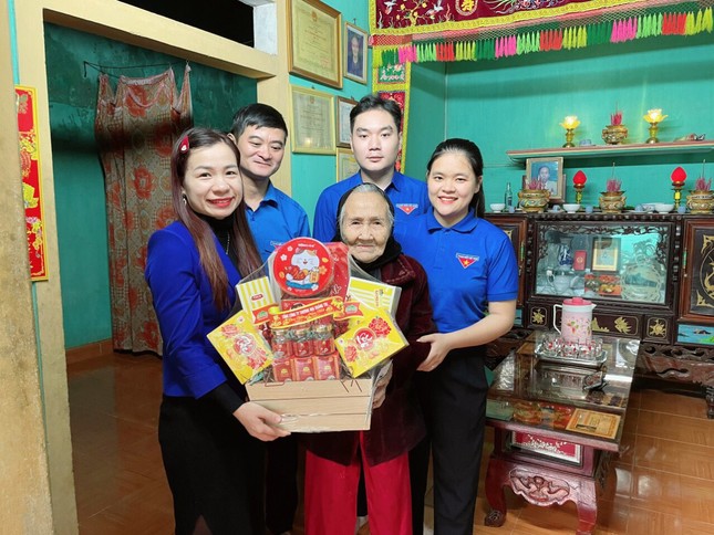 Bữa cơm Tất niên tri ân đối với sự hy sinh to lớn của các Mẹ Việt Nam anh hùng - Ảnh 6.