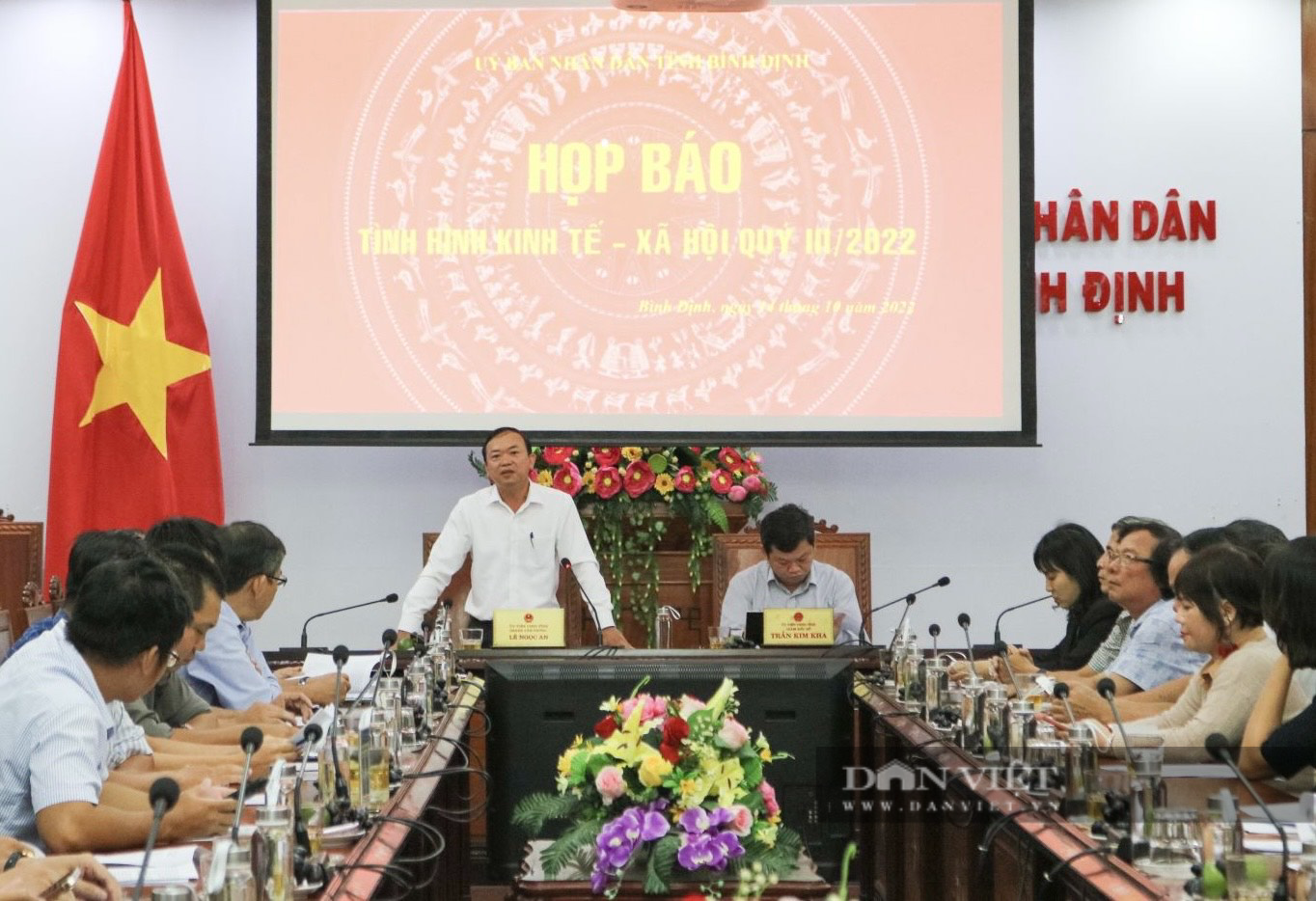 Bình Định có 345 cán bộ ít nhất 1 lần giải quyết trễ hẹn hồ sơ thủ tục hành chính - Ảnh 1.