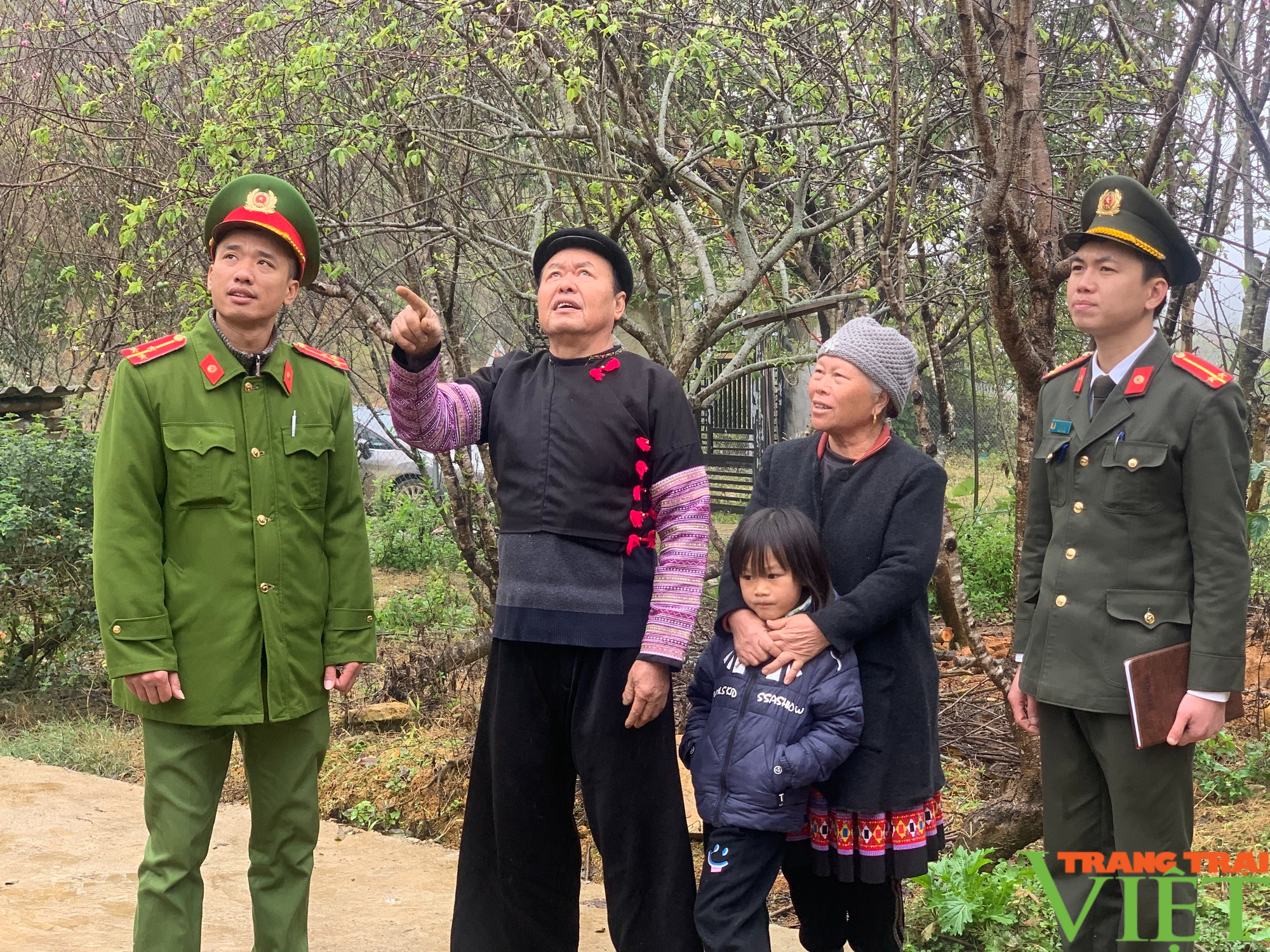 Đổi thay trên quê hương đồng bào Mông - Ảnh 2. Đổi thay trên quê hương đồng bào Mông - Ảnh 2.