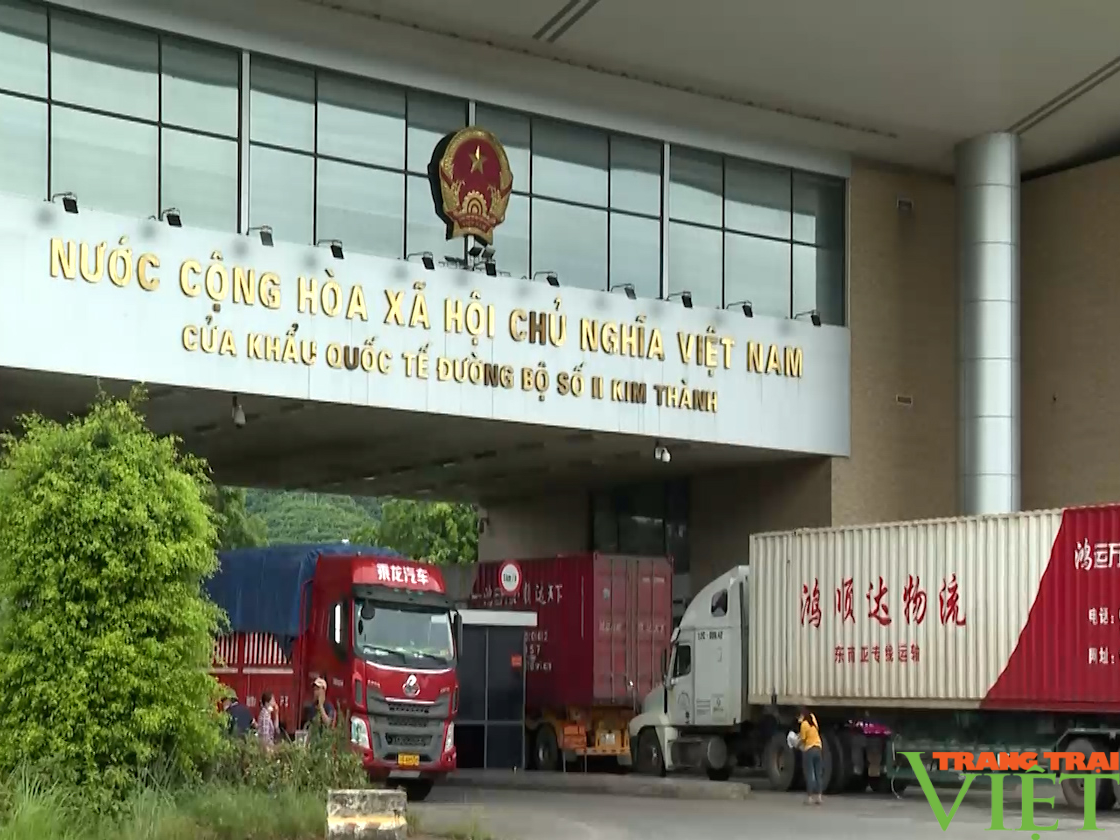 Giá trị kim ngạch xuất nhập khẩu Lào Cai ước đạt trên 2,2 tỷ USD - Ảnh 2. Giá trị kim ngạch xuất nhập khẩu Lào Cai ước đạt trên 2,2 tỷ USD - Ảnh 2.