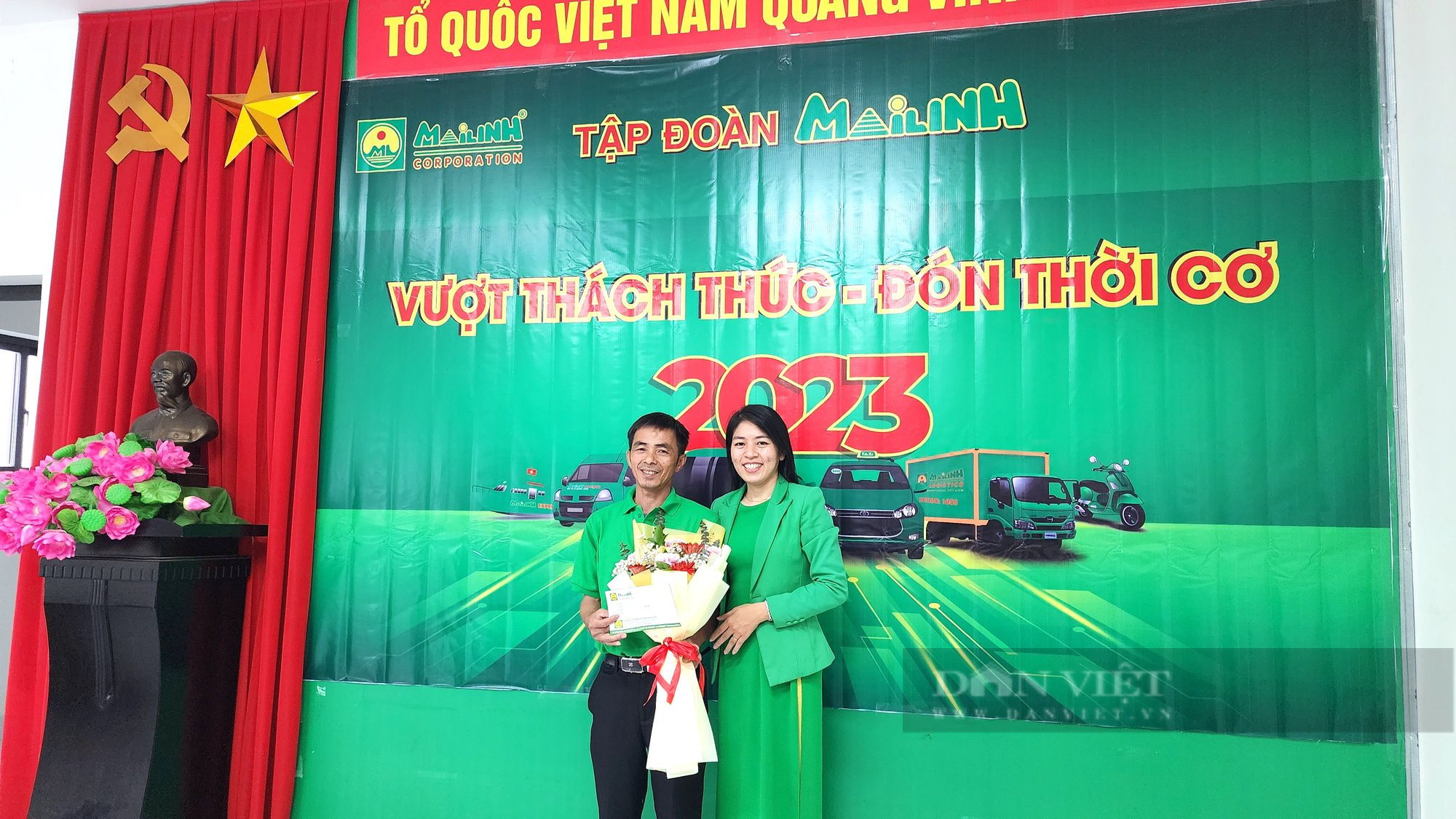 Tin vui ngày Tết: Tài xế đỡ đẻ cho sản phụ sinh con trên taxi - Ảnh 2.