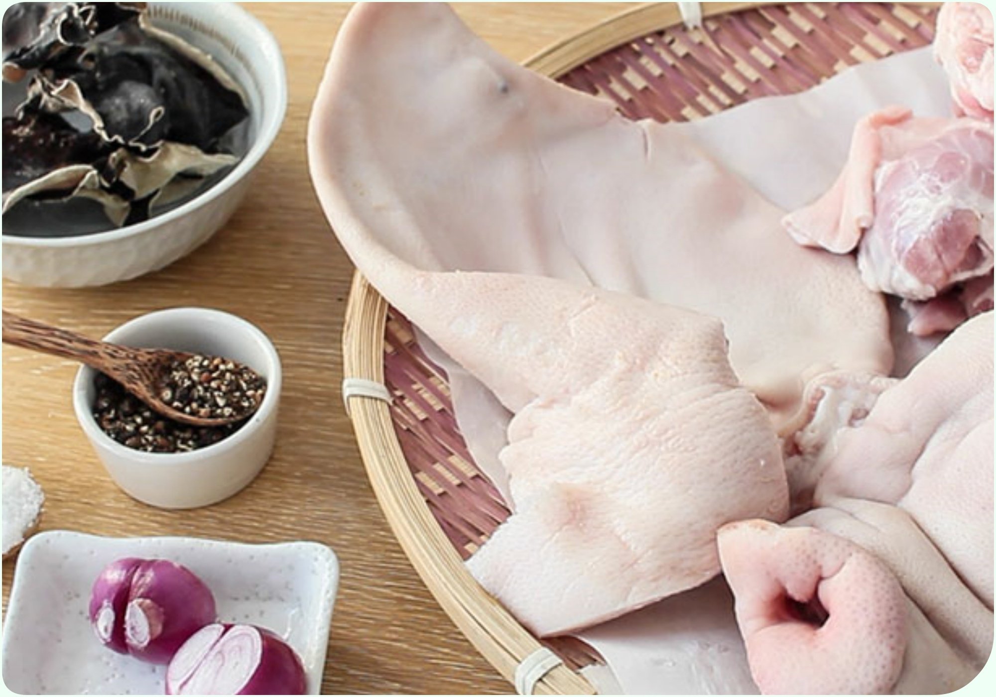 Làm giò xào ăn Tết nhớ thêm vài giọt này, giò thơm lừng chuẩn vị, để lâu không sợ thiu - Ảnh 2.