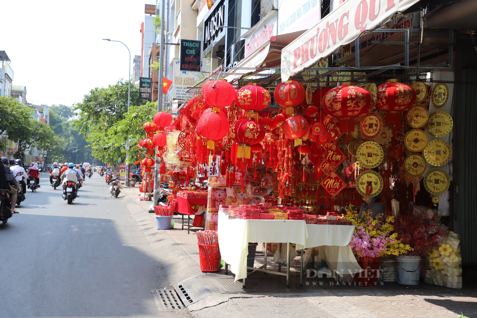 Sài Gòn rộn rã vào Xuân - Ảnh 8.