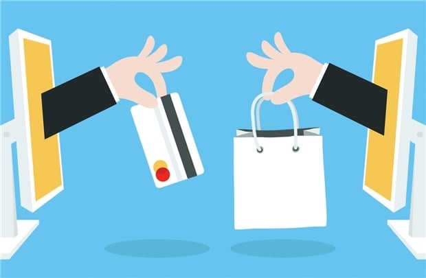 Phụ nữ mua quần áo online nhiều gấp 3 lần nam giới  - Ảnh 1.