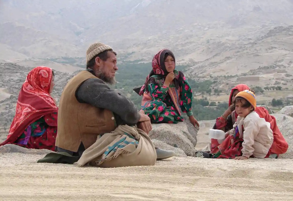 Afghanistan &quot;đã mất&quot; sau khi Taliban nắm quyền qua ống kính người tị nạn - Ảnh 8.