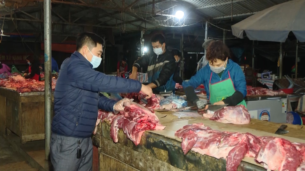 Tăng cường kiểm soát, kiểm dịch động vật dịp tết - Ảnh 2. Tăng cường kiểm soát, kiểm dịch động vật dịp tết - Ảnh 2.