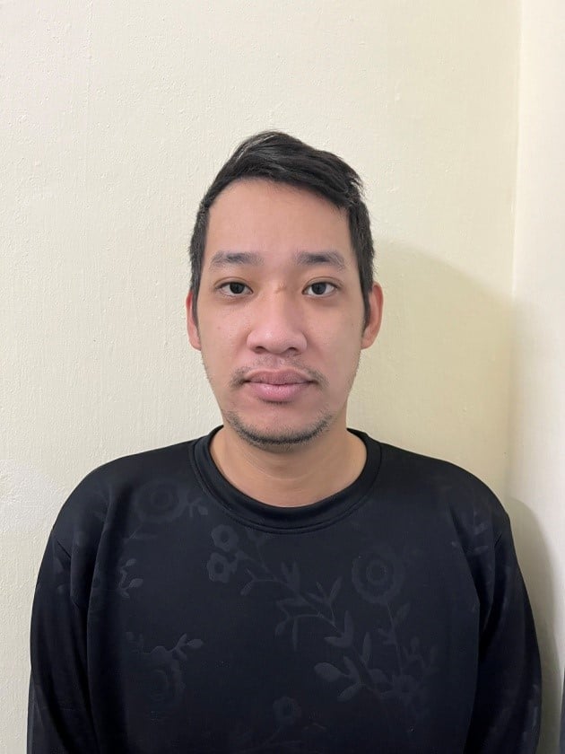 Bắt khẩn cấp người giao đồ ăn cướp điện thoại của khách nước ngoài tại Hà Nội - Ảnh 1.