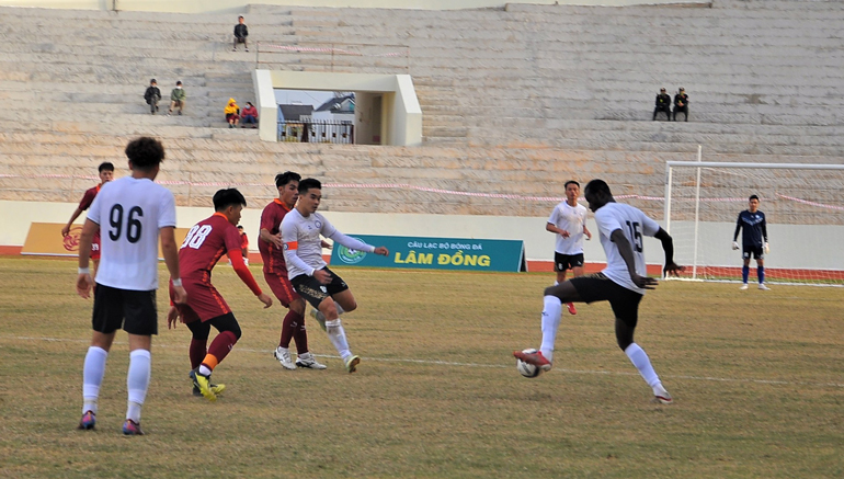 Khánh Hòa tại V.League 2023: Ngoại binh &quot;bí ẩn&quot; và hành trình trụ hạng - Ảnh 1.