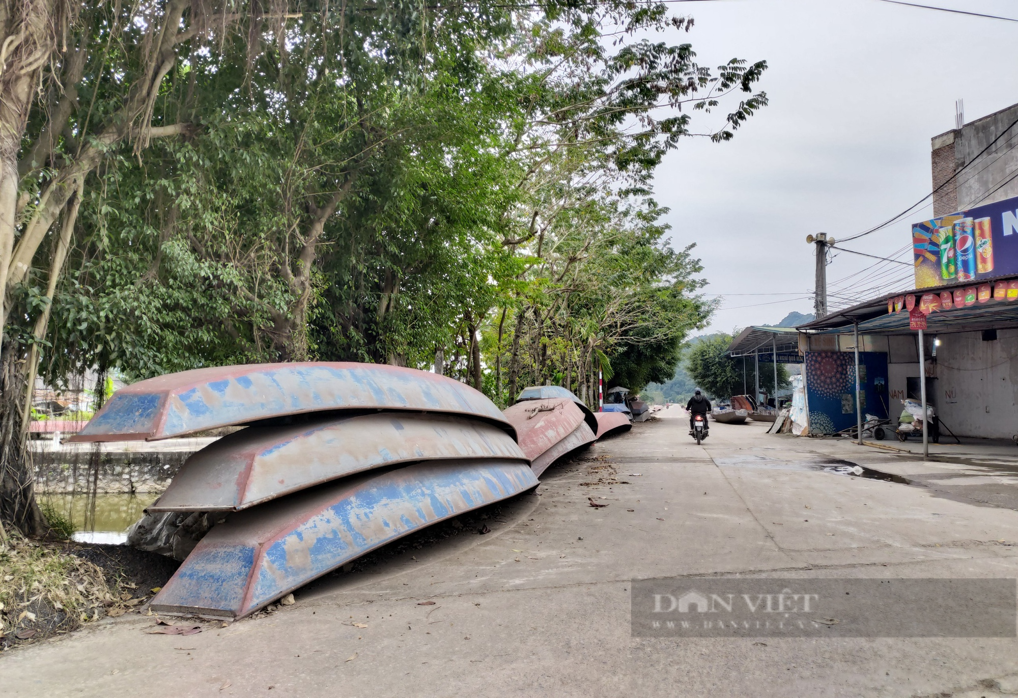 Người dân Hương Sơn tất bật chuẩn bị cho mùa Lễ hội Chùa Hương mới - Ảnh 1.