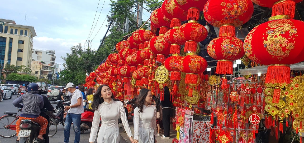Khánh Hòa: Dịp Tết nguyên đán, đón 431.800 lượt khách tham quan Khánh Hòa - Ảnh 1. Khánh Hòa: Dịp Tết nguyên đán, đón 431.800 lượt khách tham quan Khánh Hòa - Ảnh 1.