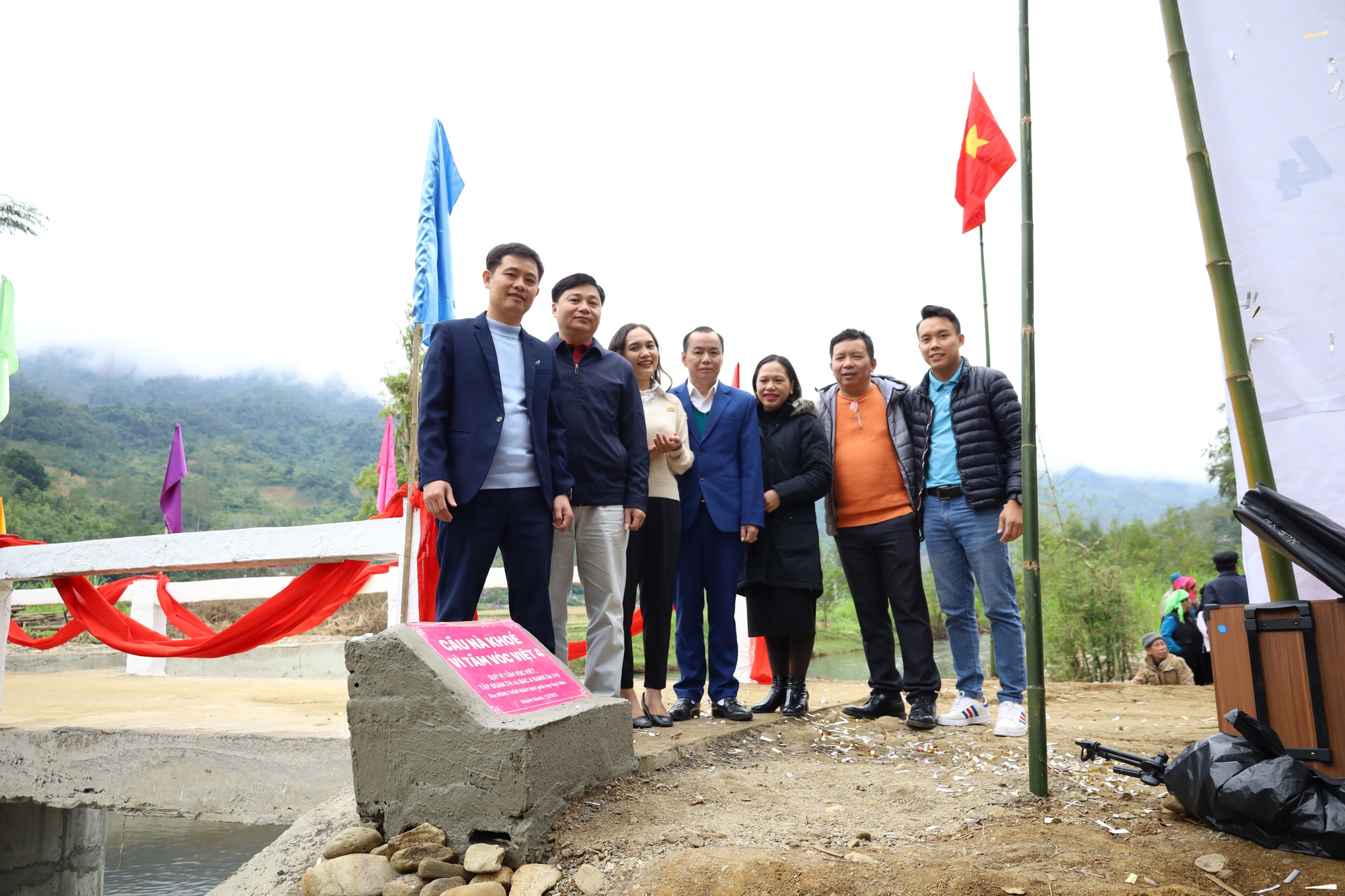Hành trình 1 năm Báo NTNN/Dân Việt phát triển giáo dục, sức khỏe cùng Quỹ Vì Tầm Vóc Việt - Ảnh 11.