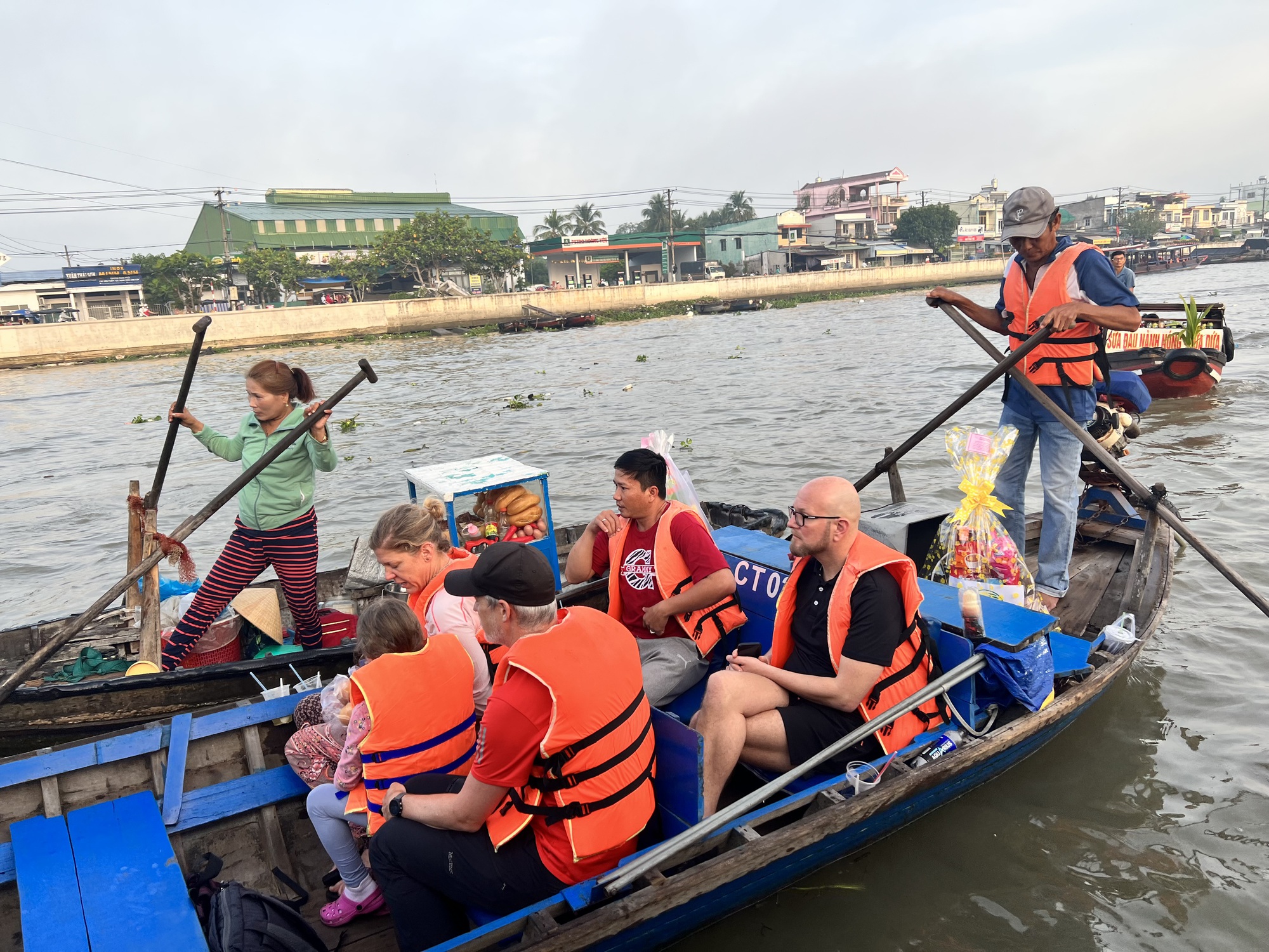 CHÙM ẢNH: Những điểm đến vạn người mê ở miền Tây dịp Tết Quý Mão 2023 - Ảnh 34.