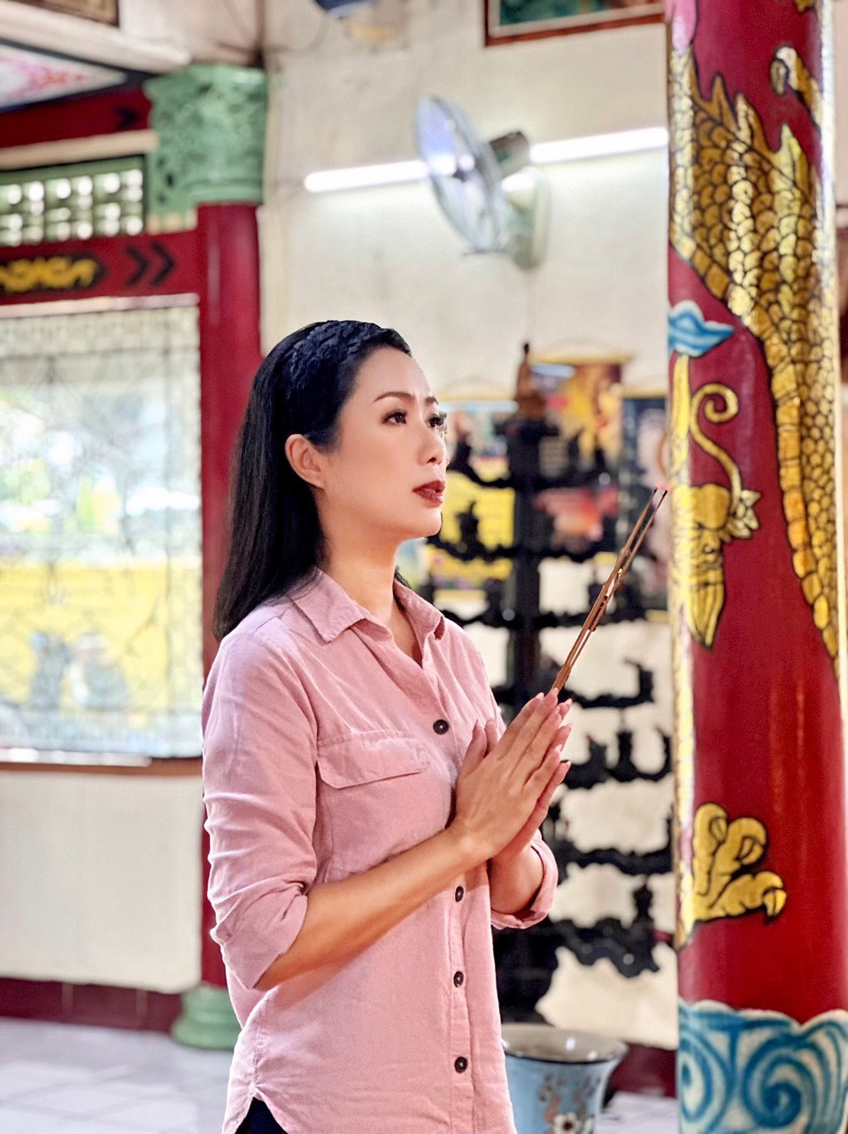 NSƯT Trịnh Kim Chi và những khoảnh khắc ấm áp của tình người - Ảnh 5.