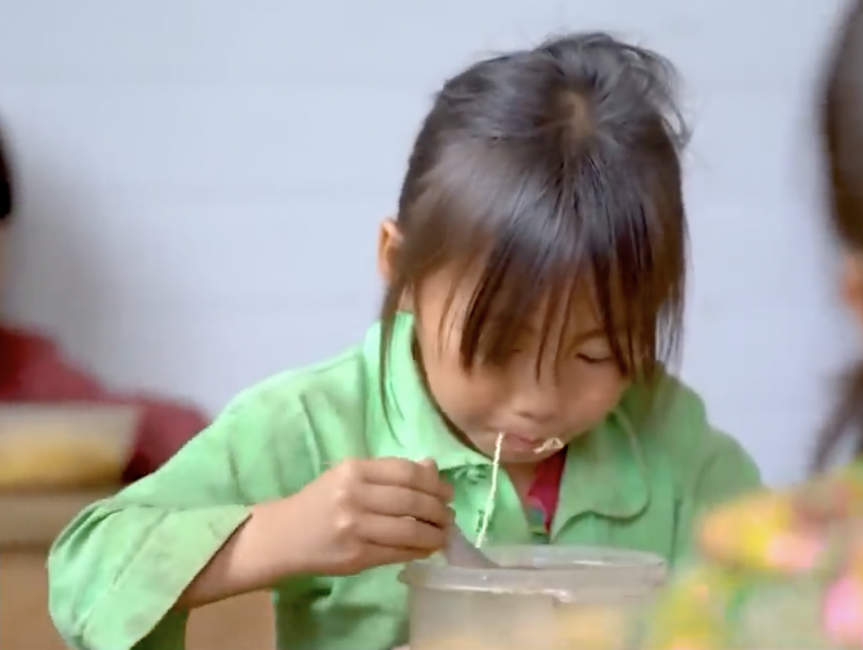 Câu chuyện xúc động về cặp vợ chồng giáo viên với tình yêu nghề và quyết tâm gieo chữ nơi vùng cao, biên giới - Ảnh 3.