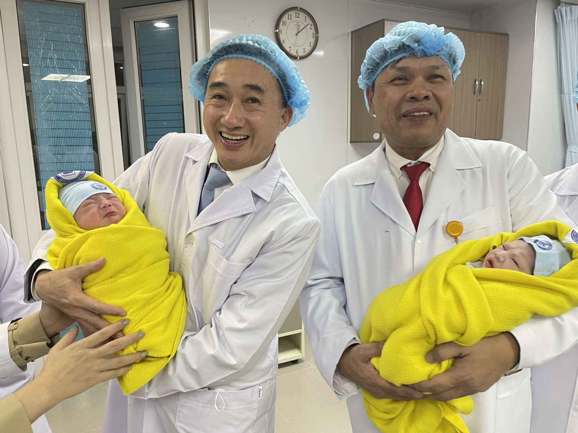 Gần 2.500 em bé chào đời trong đêm Giao thừa và ngày mùng 1 Tết Quý Mão - Ảnh 1.