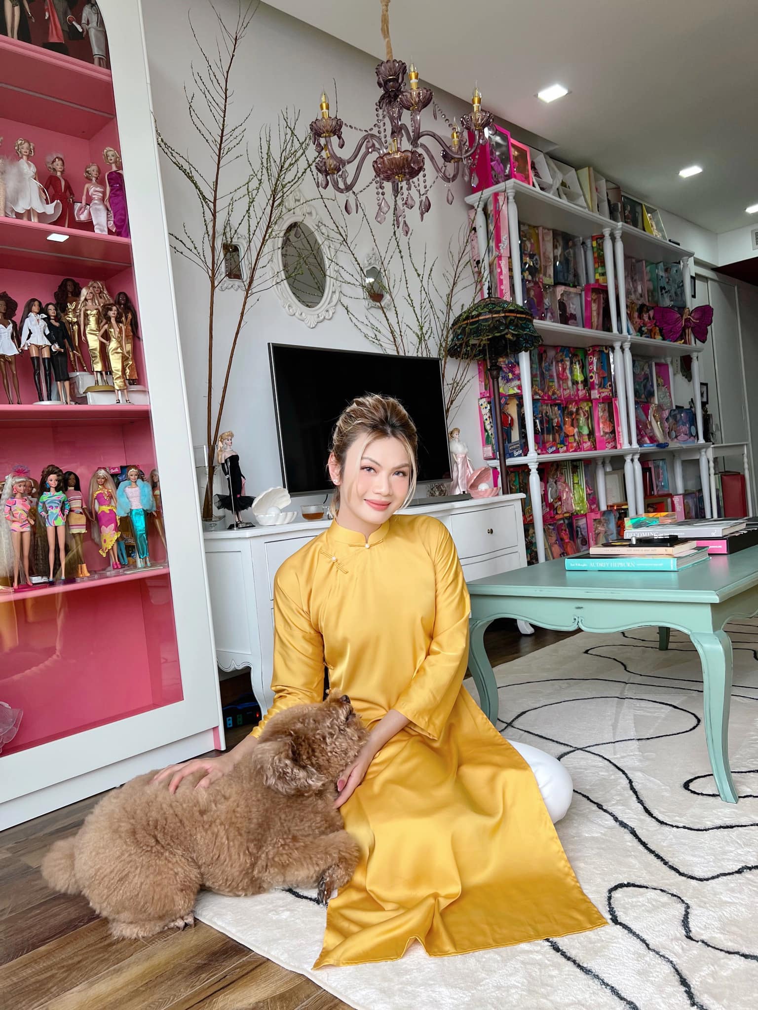 Phạm Hương, Bảo Thy, Hoàng Oanh,... Mỹ nhân nào diện áo dài đẹp nhất dịp Tết Nguyên đán 2023? - Ảnh 13.